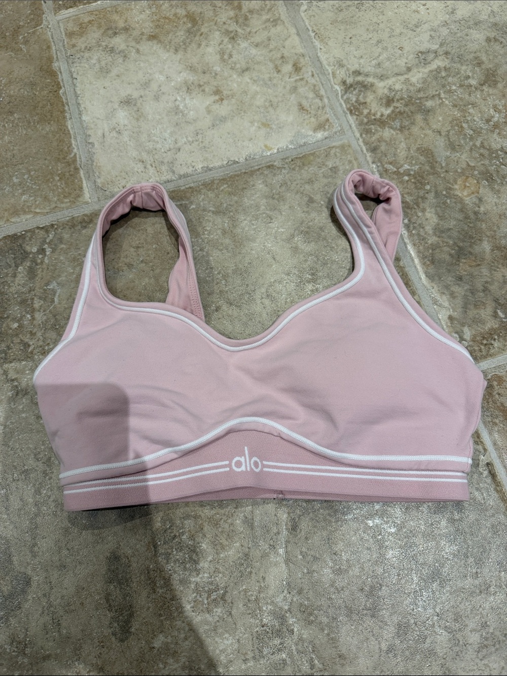 ALO Yoga ballet pink airbrush heart throb bra